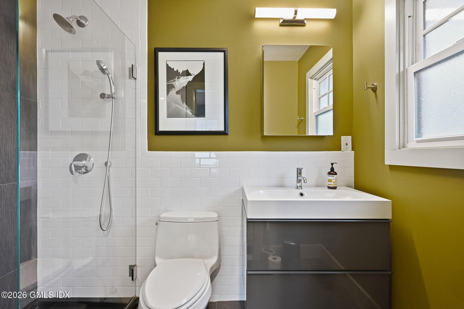 4 Miami Court Photo 8