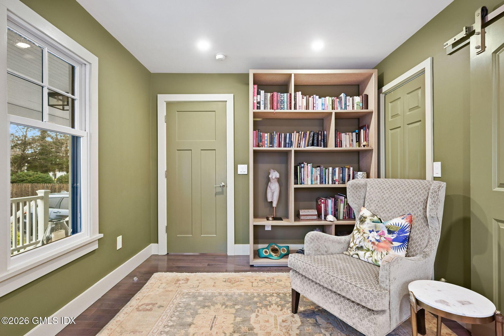 4 Miami Court Photo 7