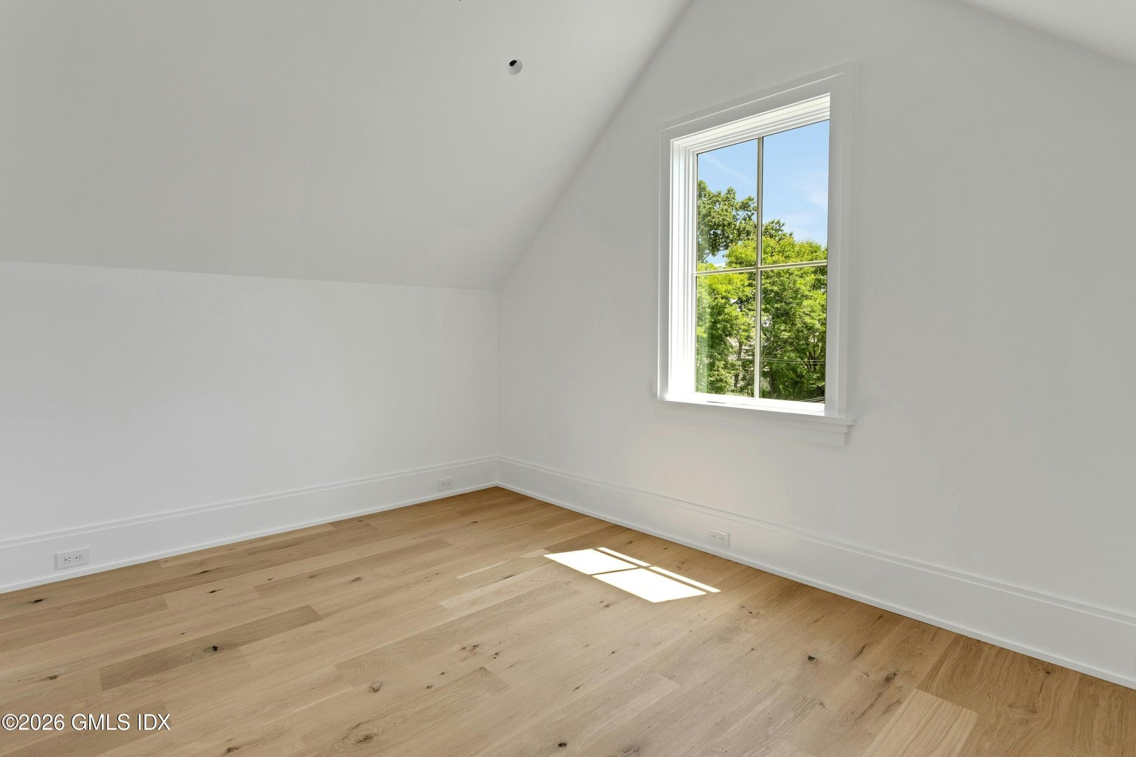 25 Cove Road Photo 40