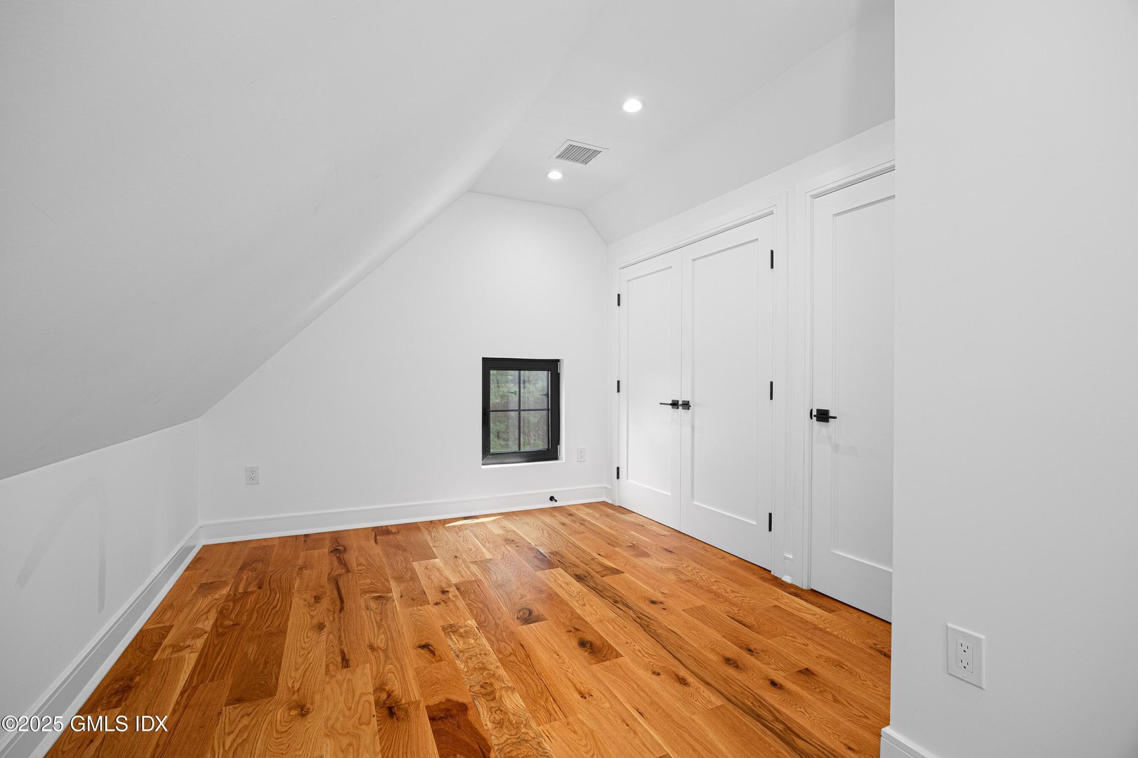 20 Sound Beach Avenue Photo 30