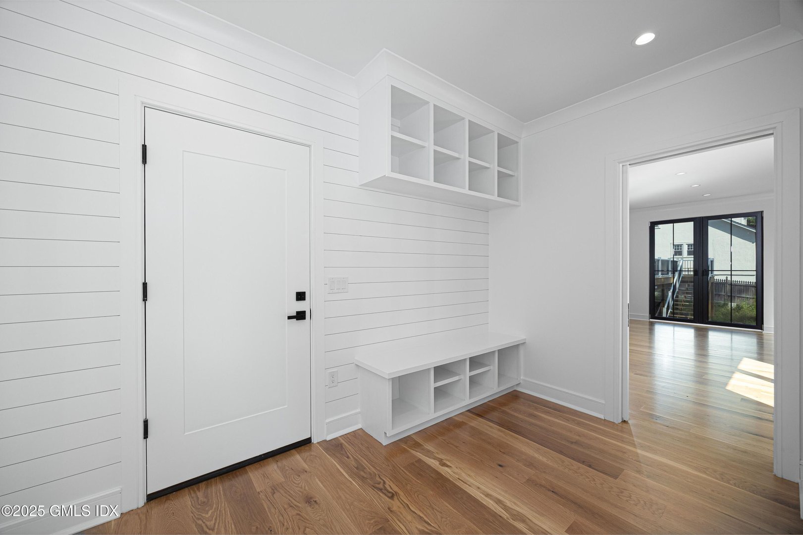 20 Sound Beach Avenue Photo 10