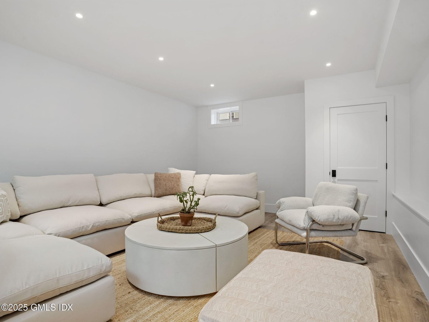 24 Valley Road Photo 27