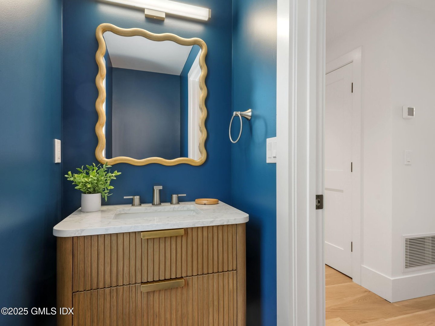 24 Valley Road Photo 5