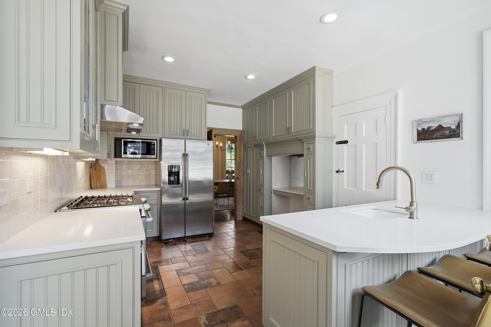 33 Mead Avenue Photo 11