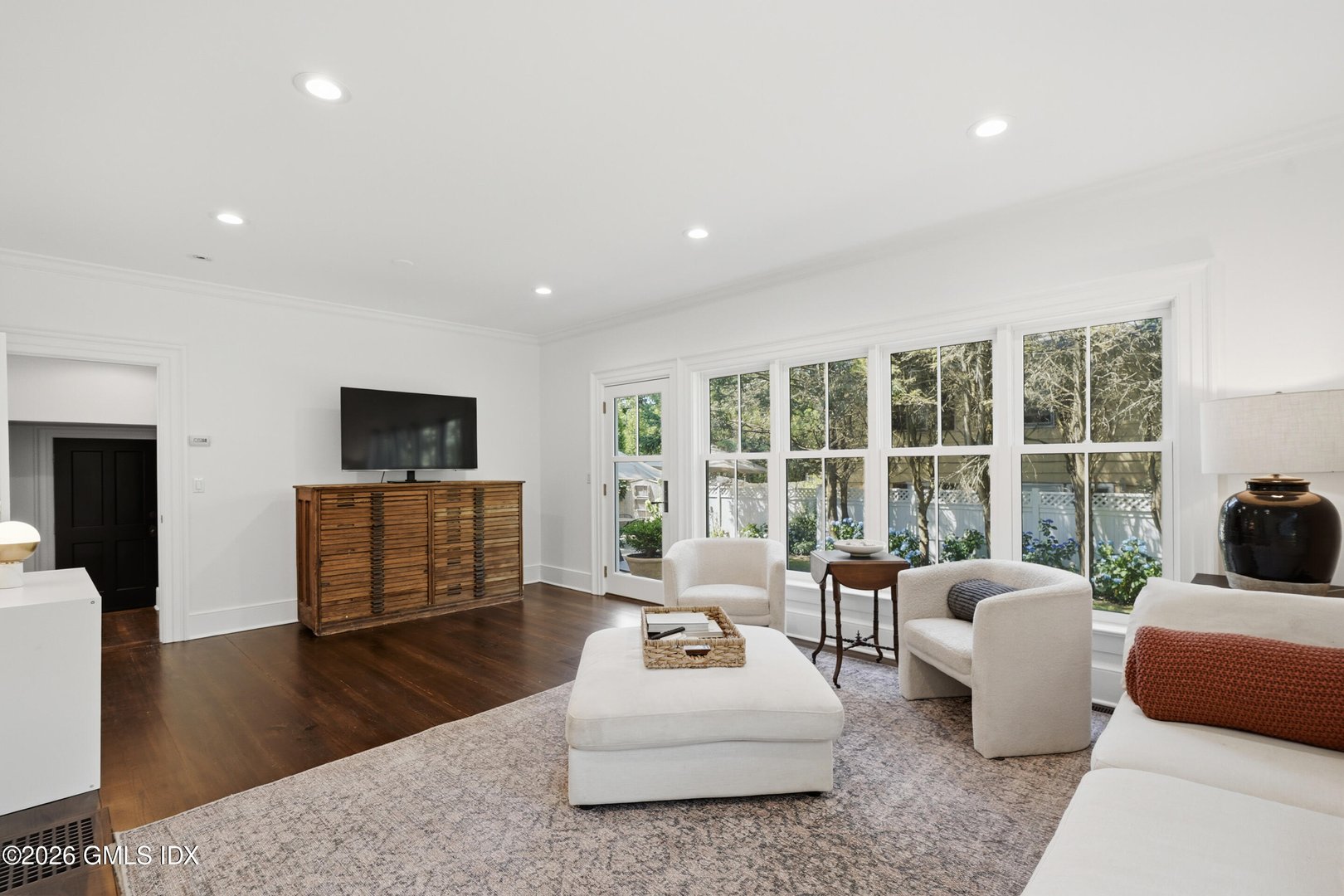 33 Mead Avenue Photo 15