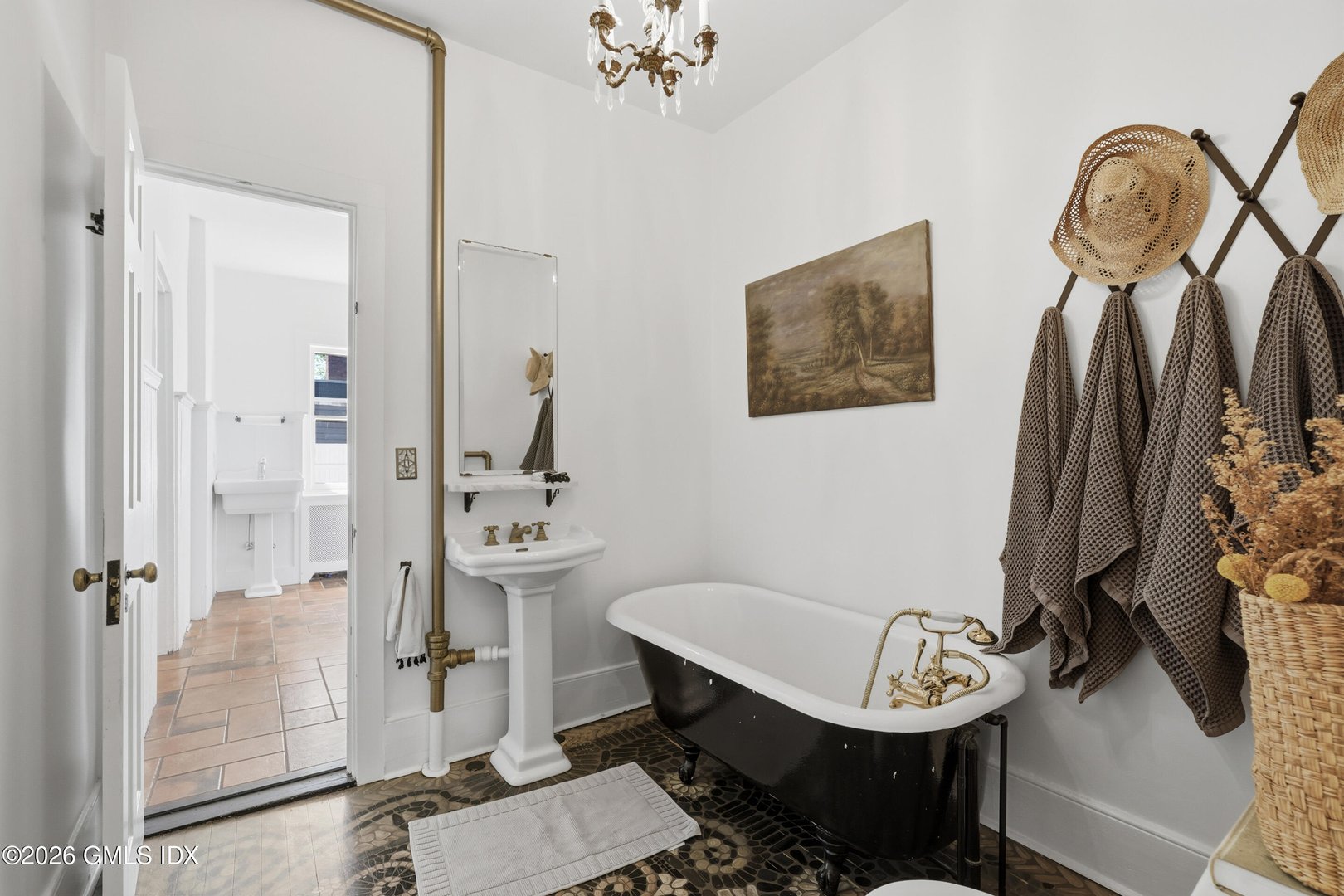 33 Mead Avenue Photo 16