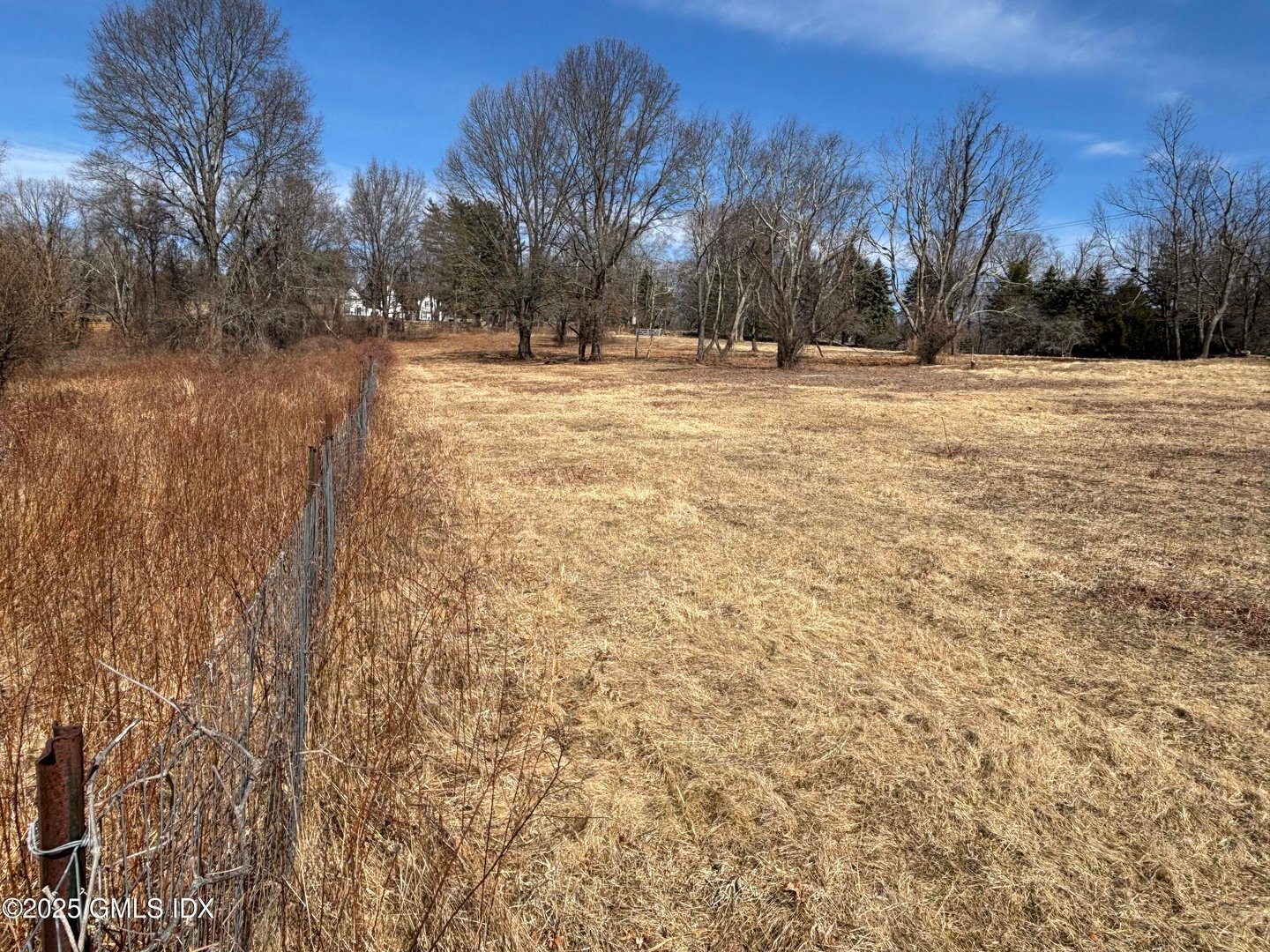 10 Cliffdale Road Photo 11