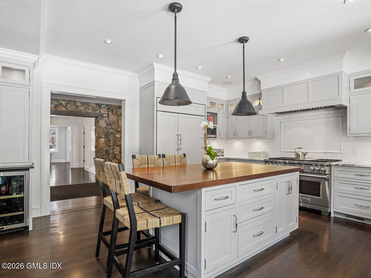 21 Lake Drive Photo 9