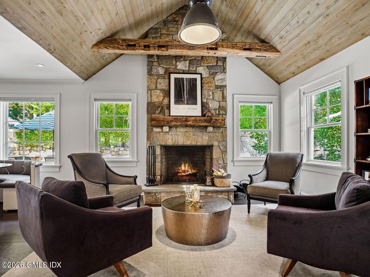 21 Lake Drive Photo 7