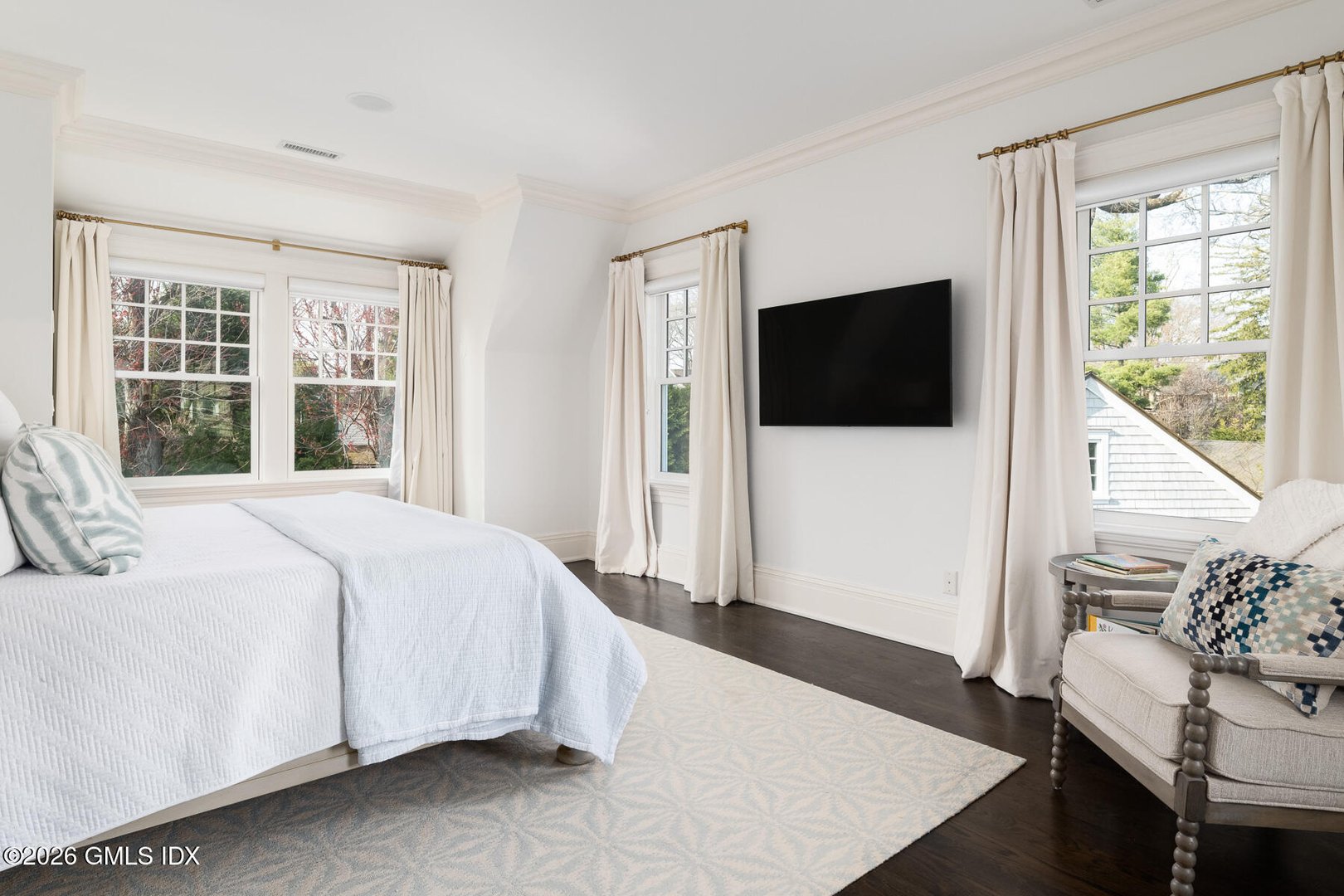 45 Willow Road Photo 17