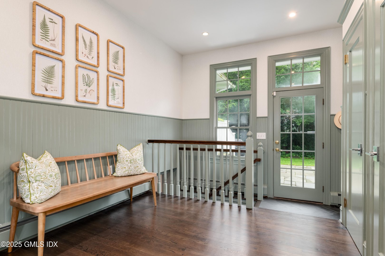 227 Riverside Avenue Photo 12