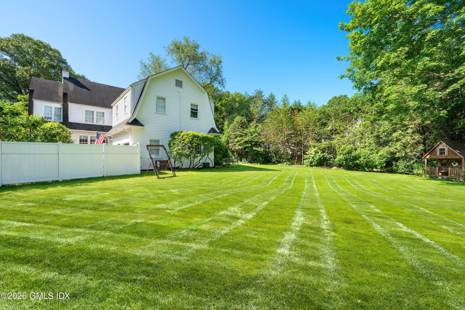 227 Riverside Avenue Photo 26