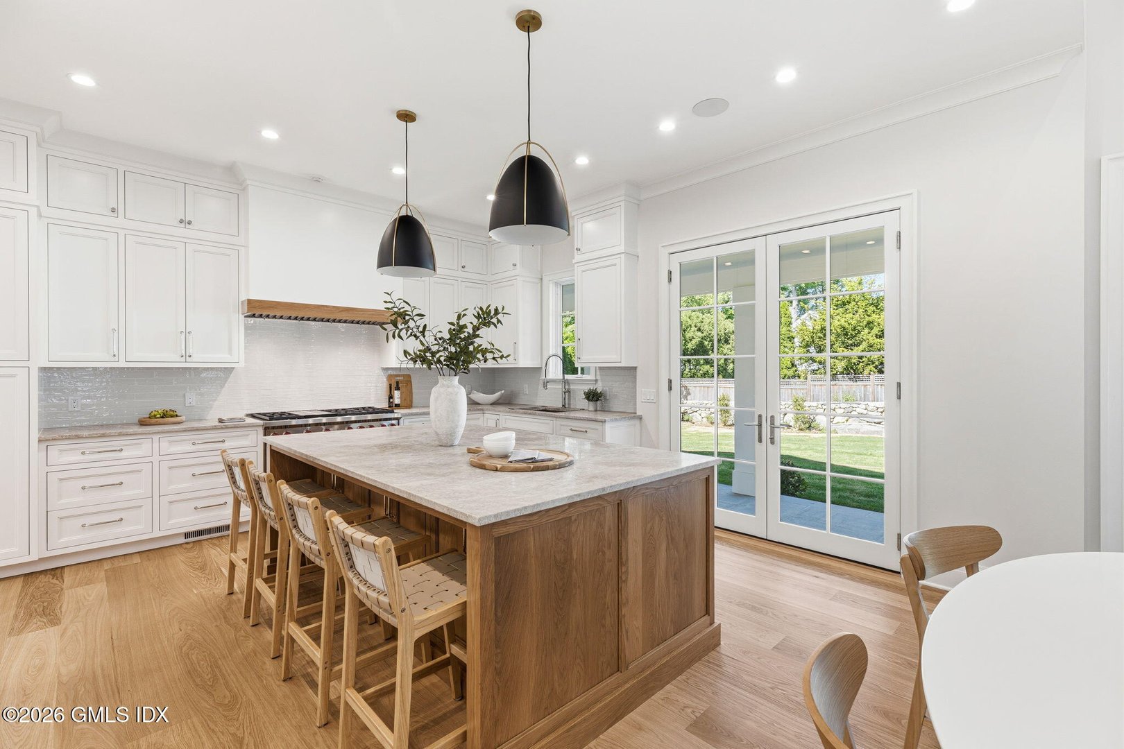 11 Hearthstone Drive Photo 6