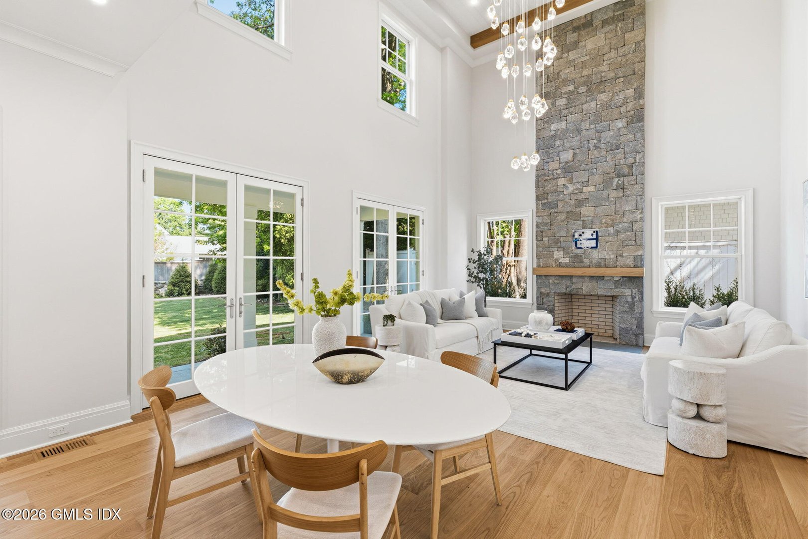 11 Hearthstone Drive Photo 8