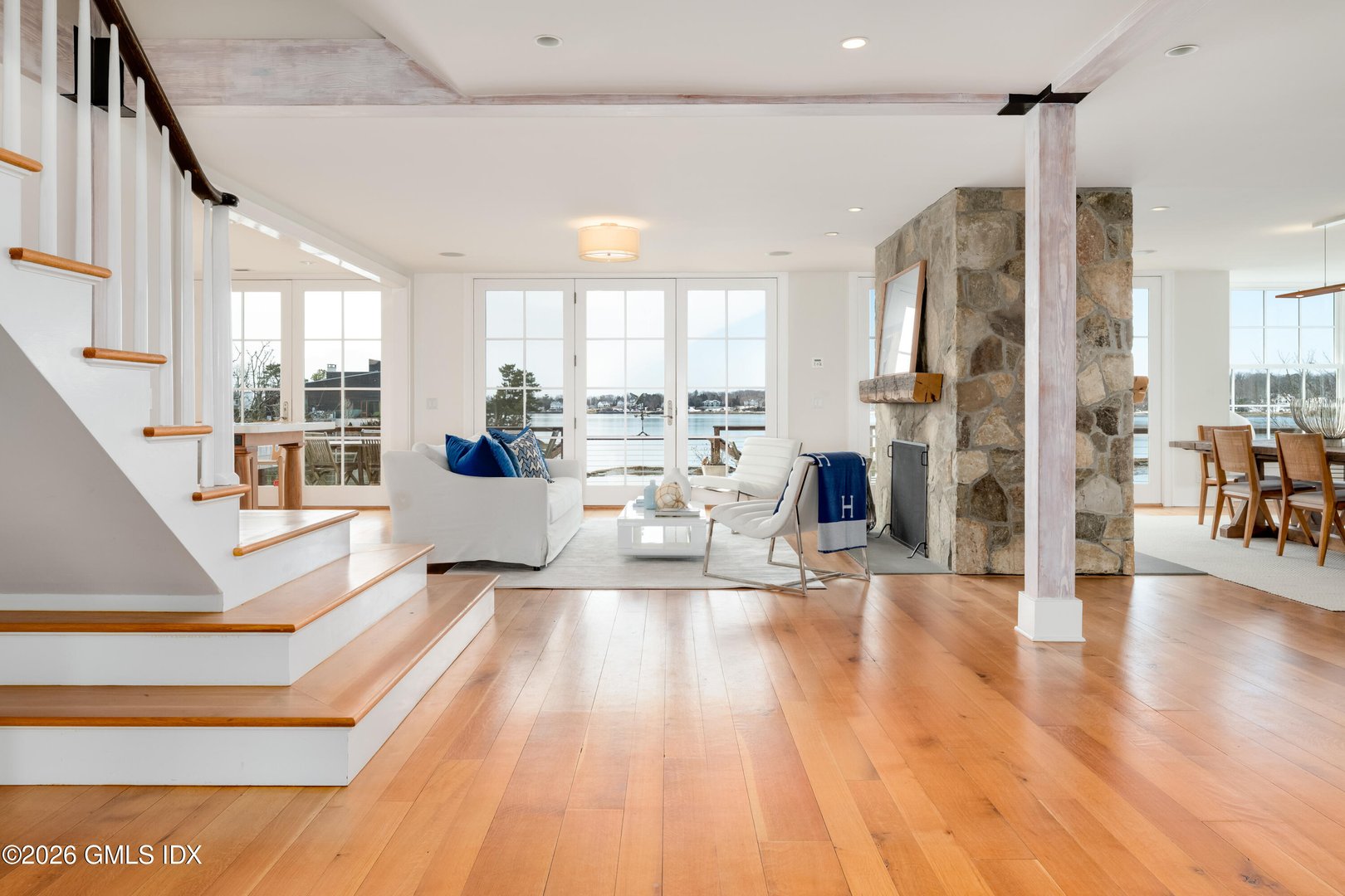 189 Shore Road Photo 4