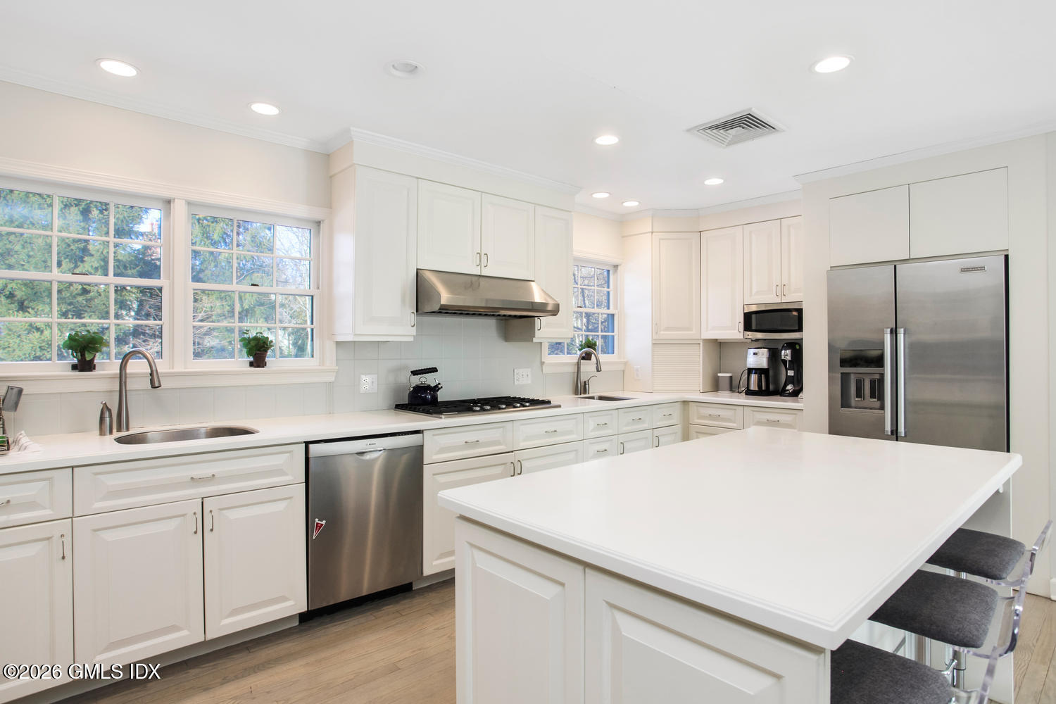 8 Indian Point Lane Photo 13