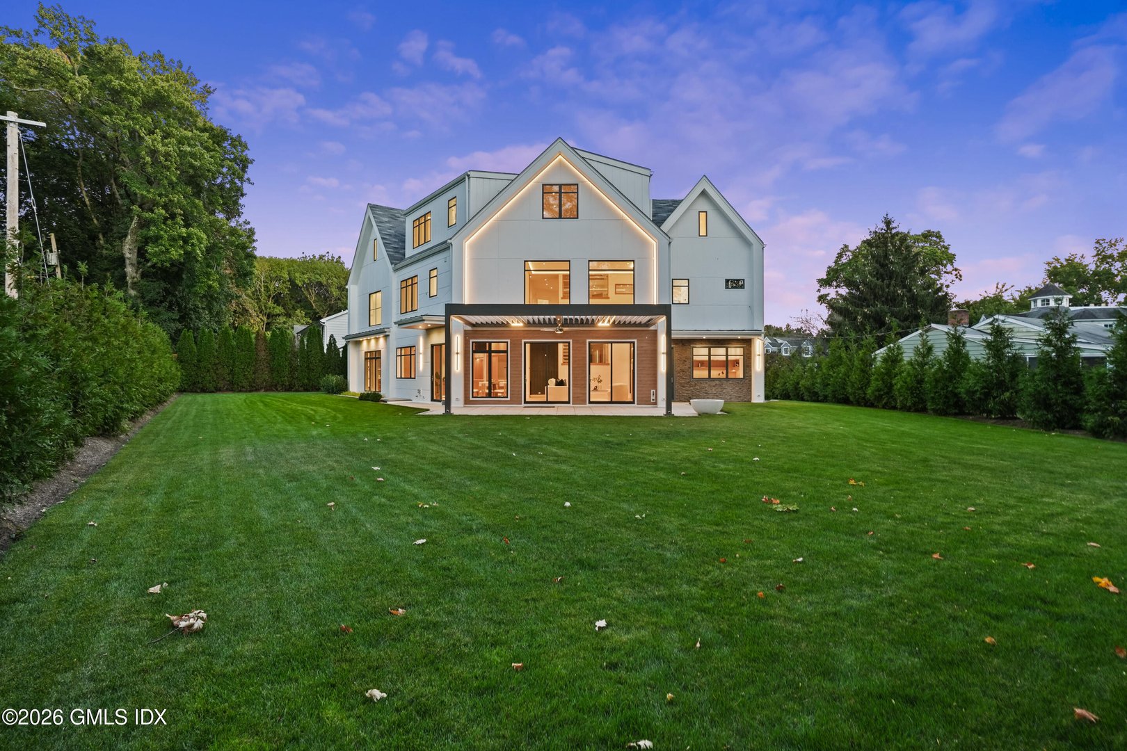 25 Dialstone Lane Photo 34