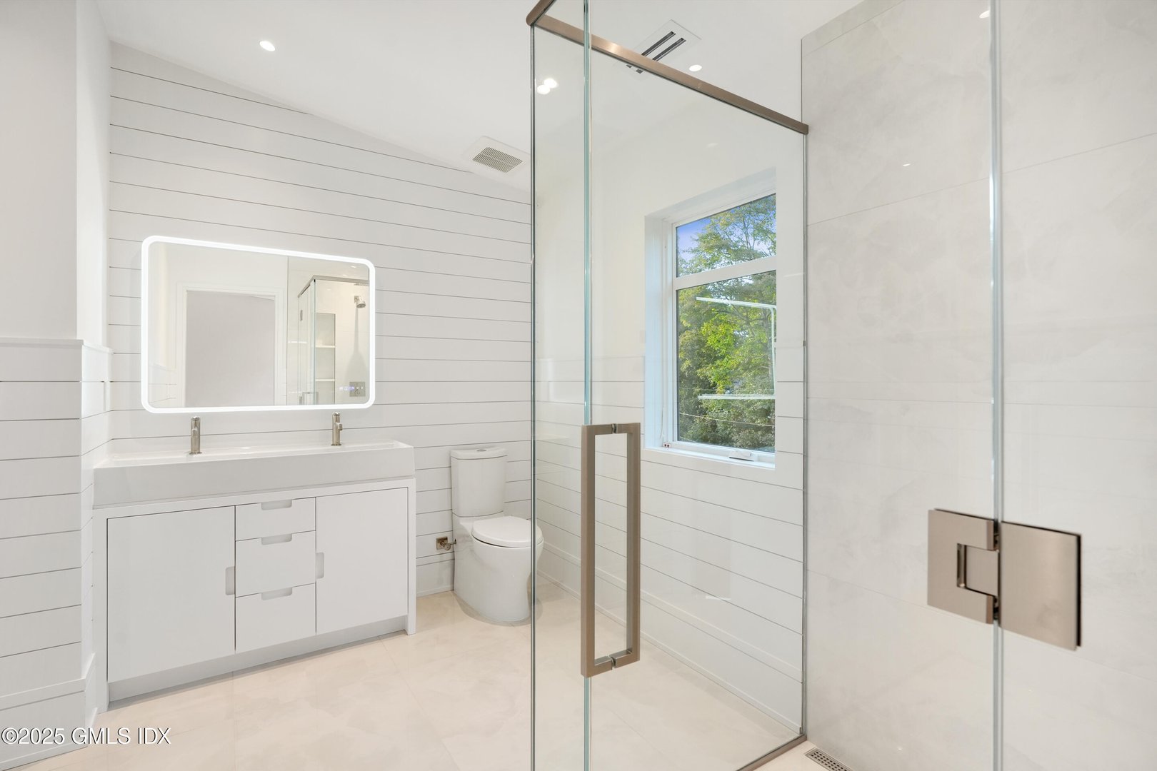 25 Dialstone Lane Photo 22