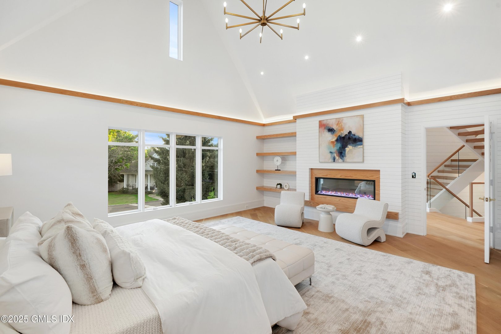 25 Dialstone Lane Photo 13