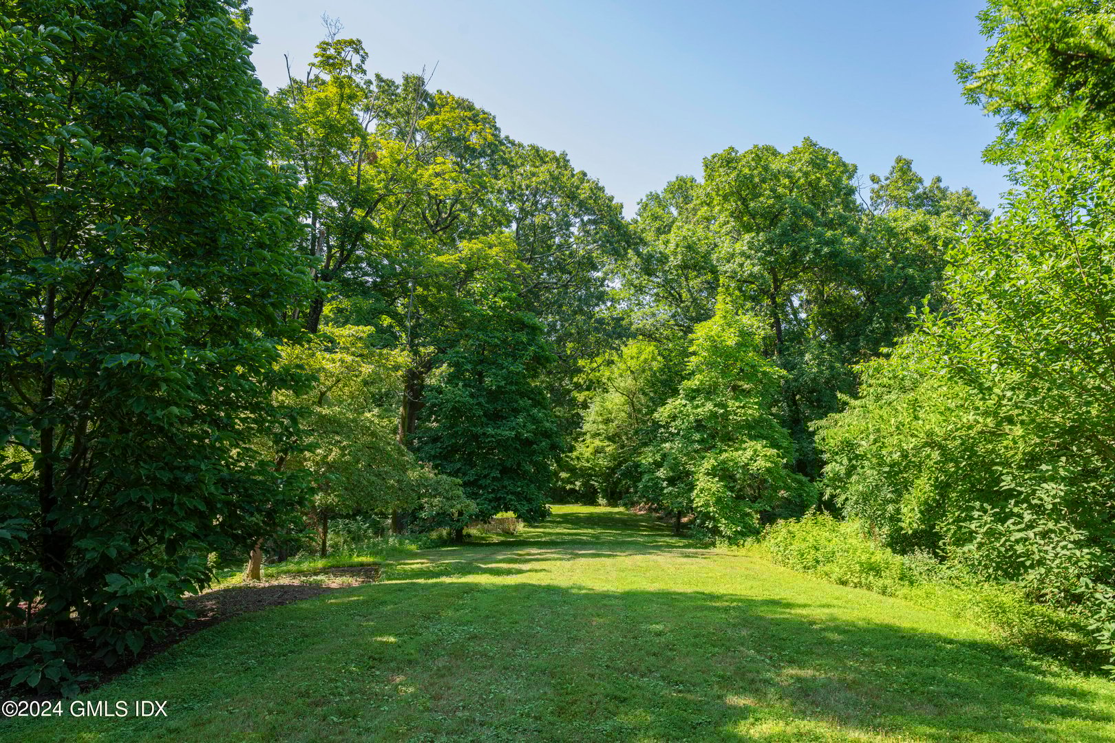 10 Cliffdale Road Photo 27