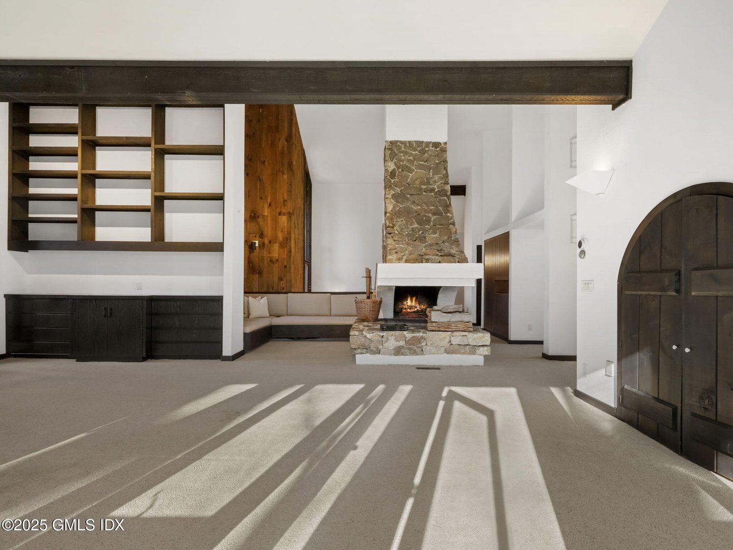 484 Cognewaugh Road Photo 8