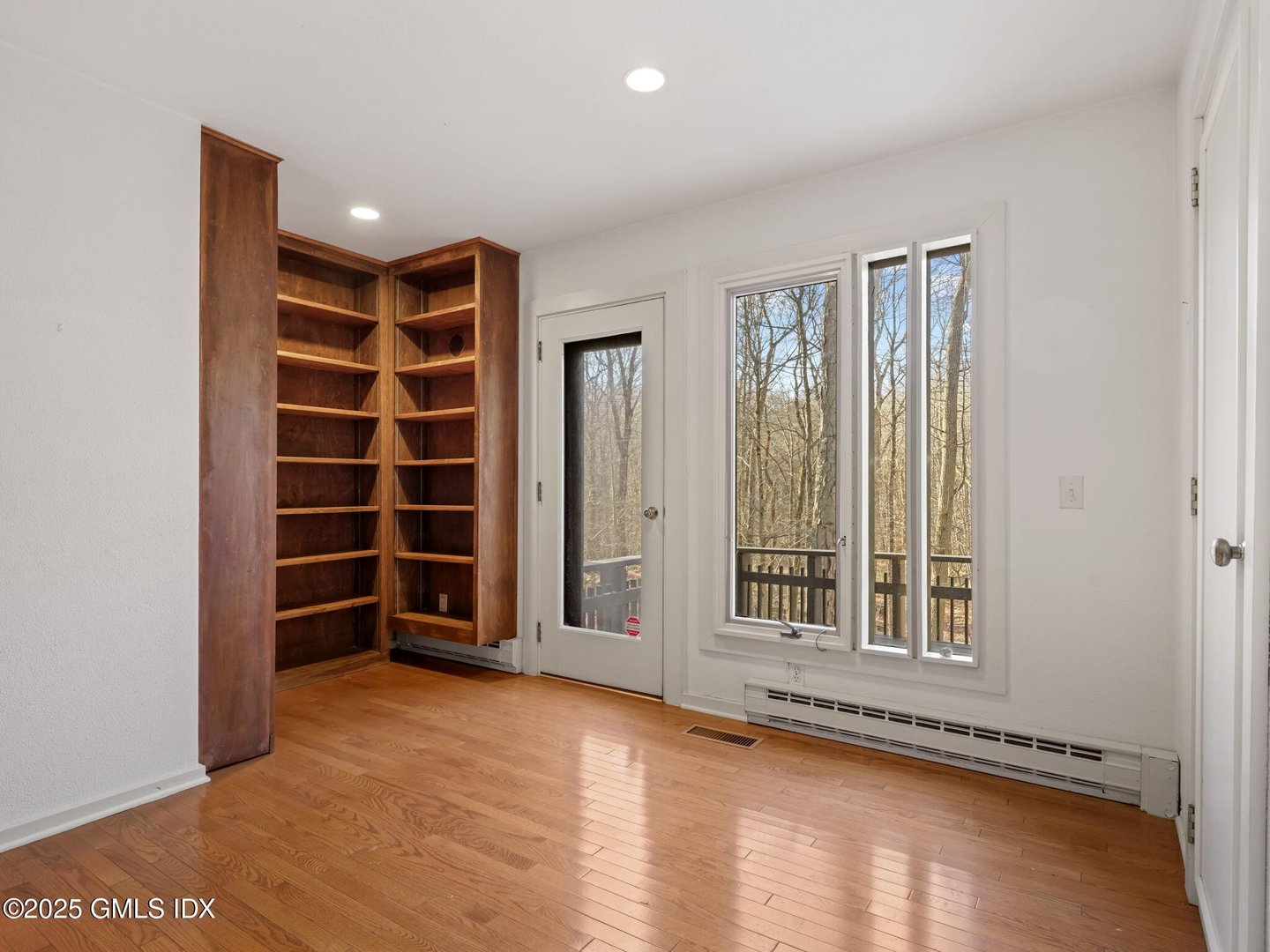 484 Cognewaugh Road Photo 24