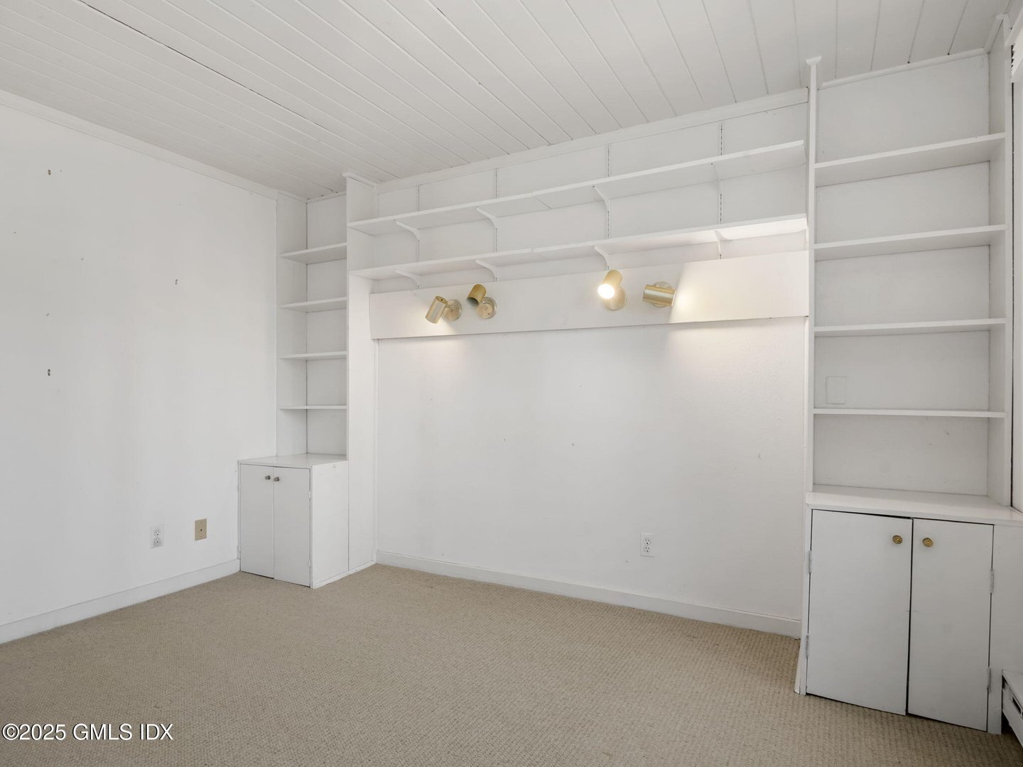 484 Cognewaugh Road Photo 18