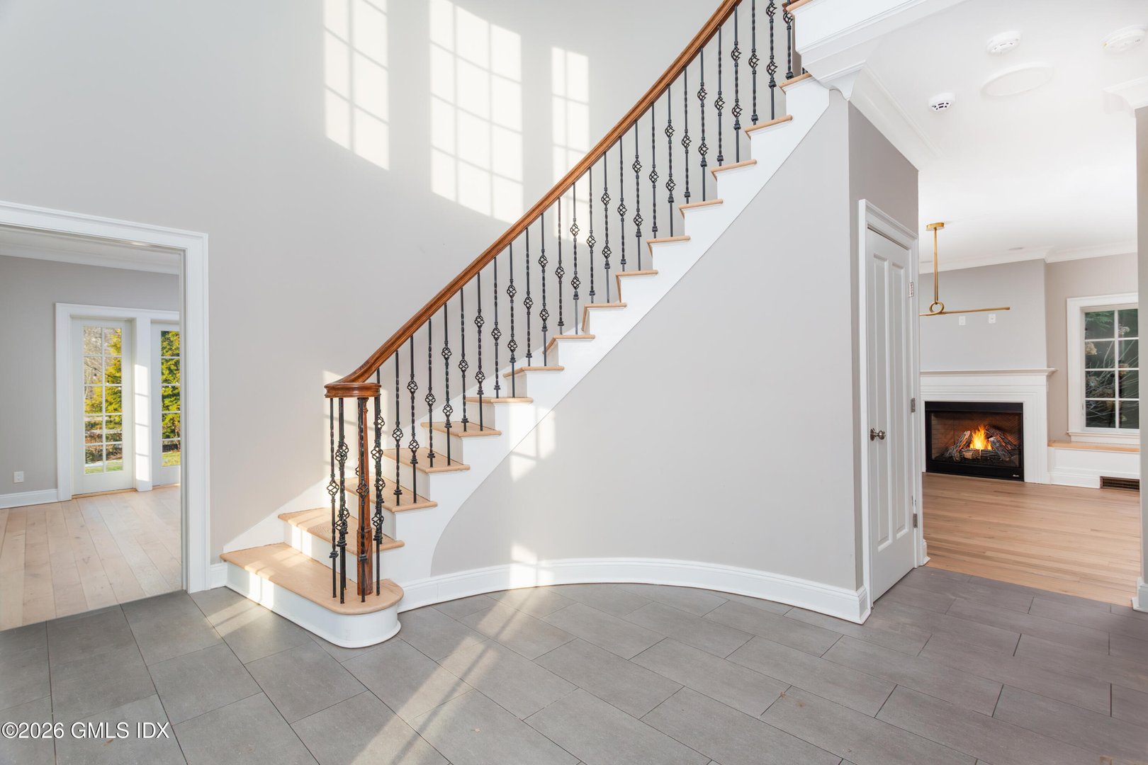 552 River Road Photo 3