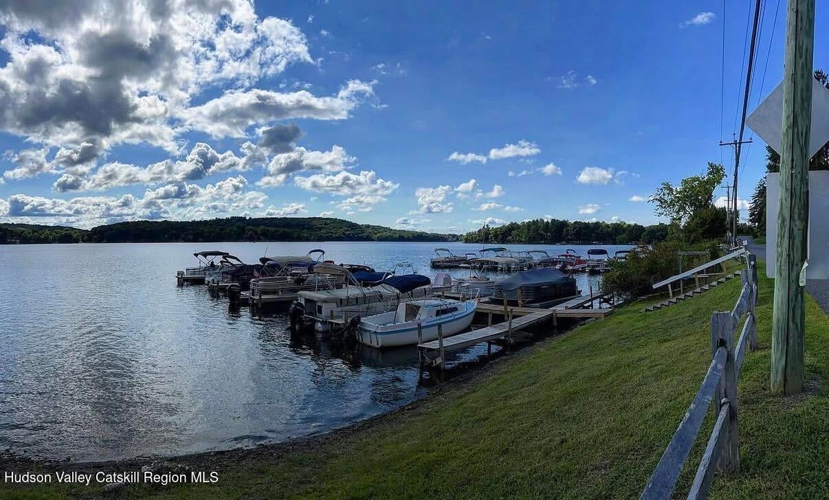 351 Lakeview Road Photo 6