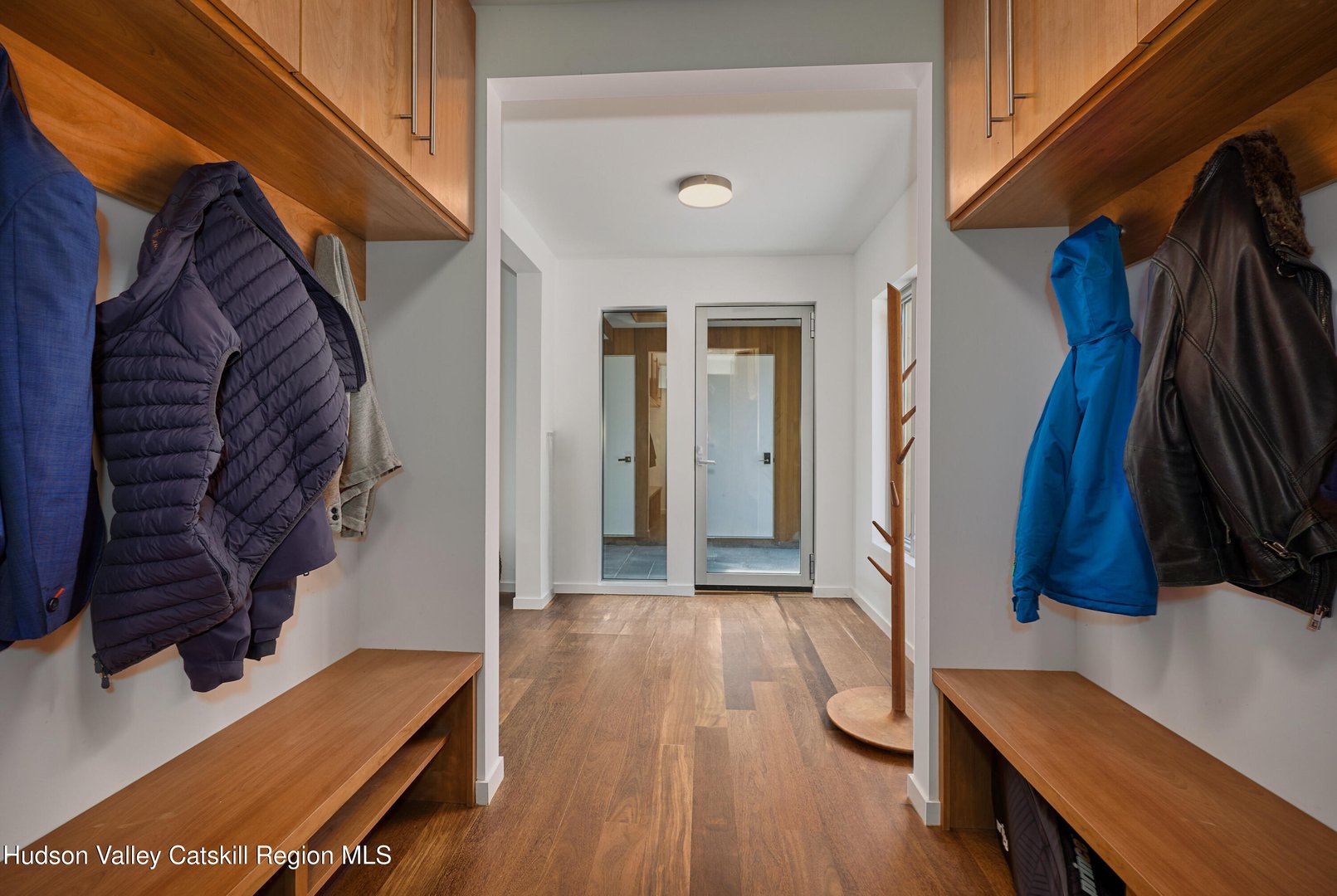 33 Ford Road Photo 22