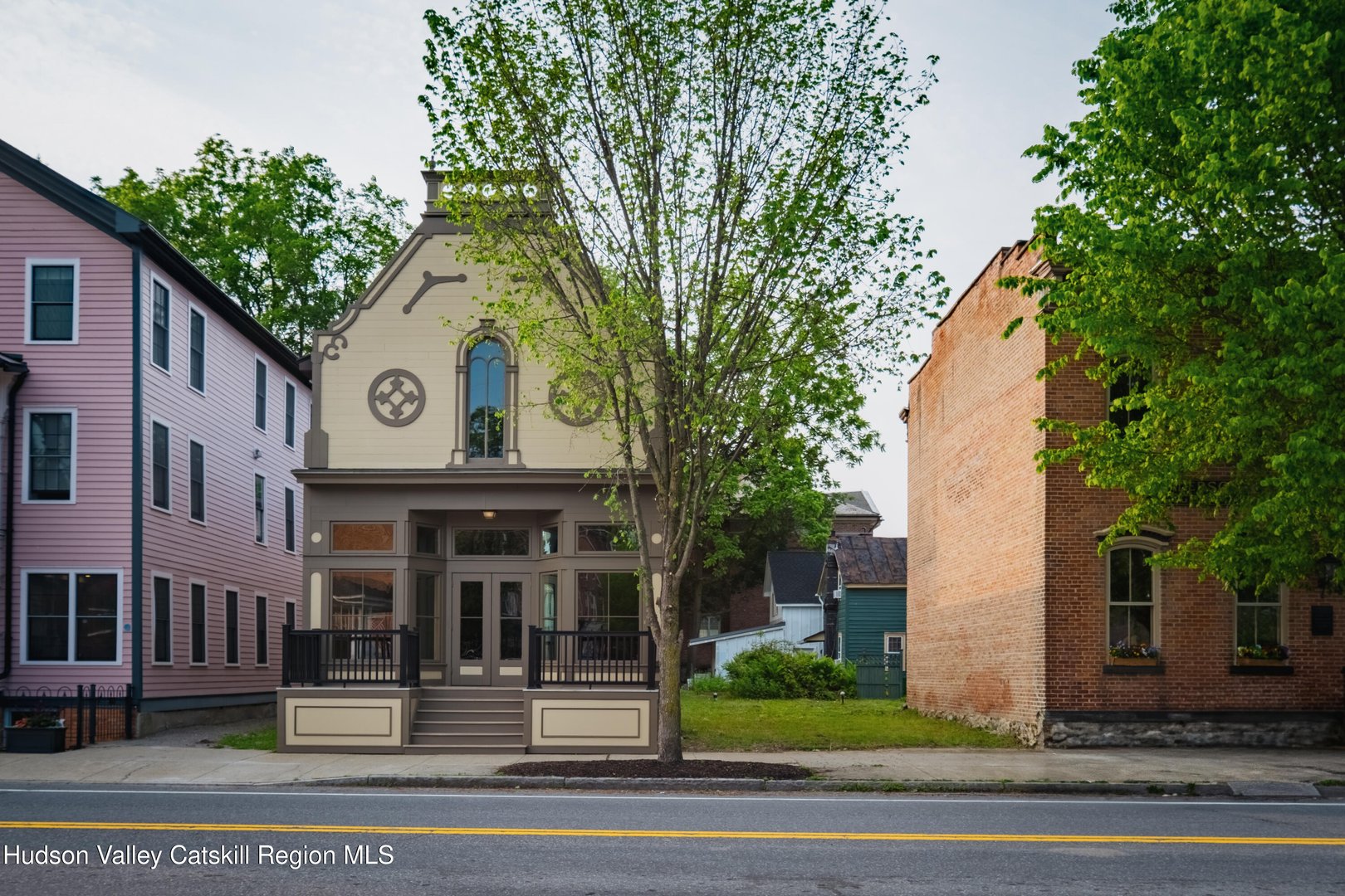 6 Broad Street Photo 1