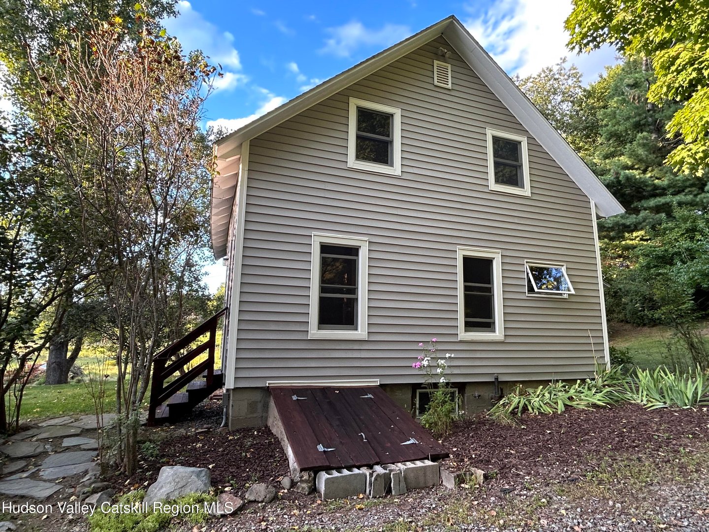 861 Snydertown Road Photo 3