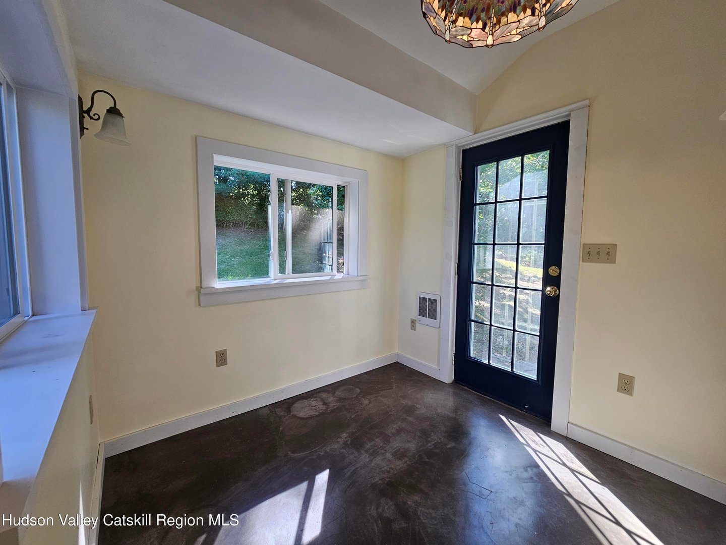 861 Snydertown Road Photo 12