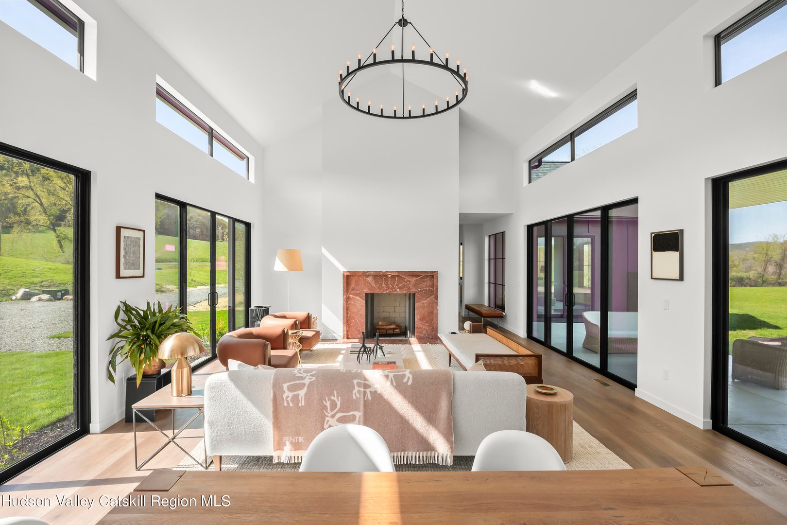 110 Mansfield Road Photo 7