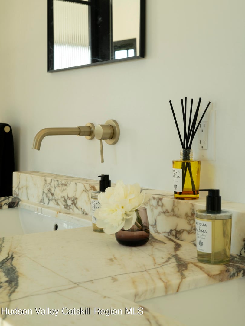 110 Mansfield Road Photo 36