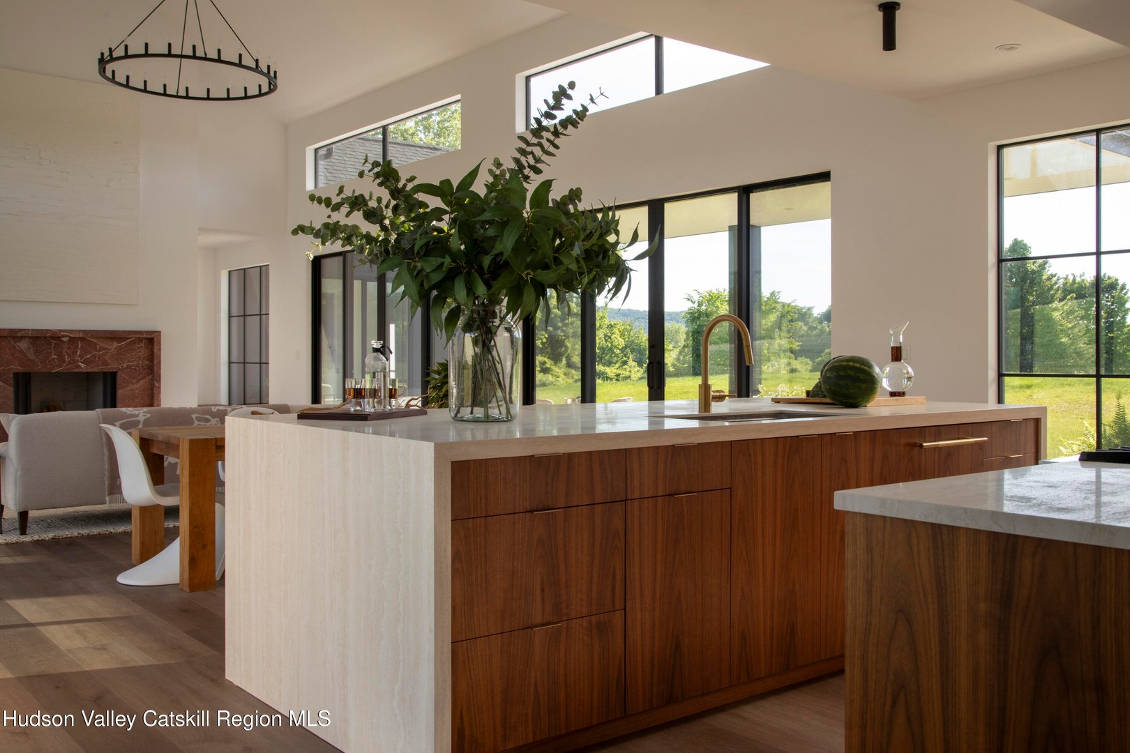 110 Mansfield Road Photo 17