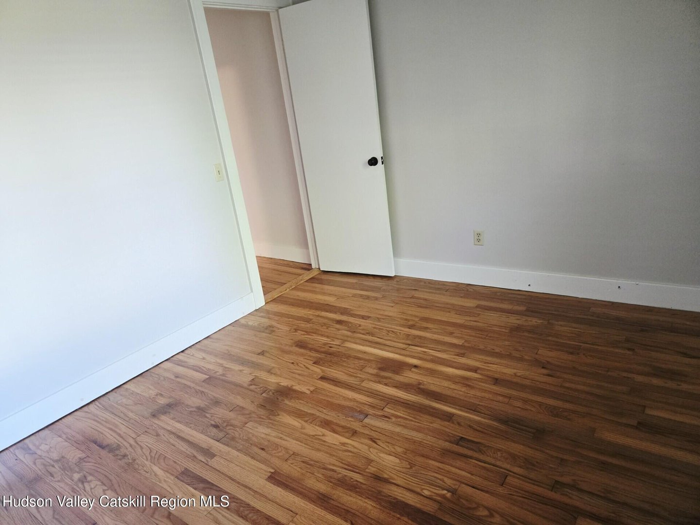 479 North Mountain Road Photo 8