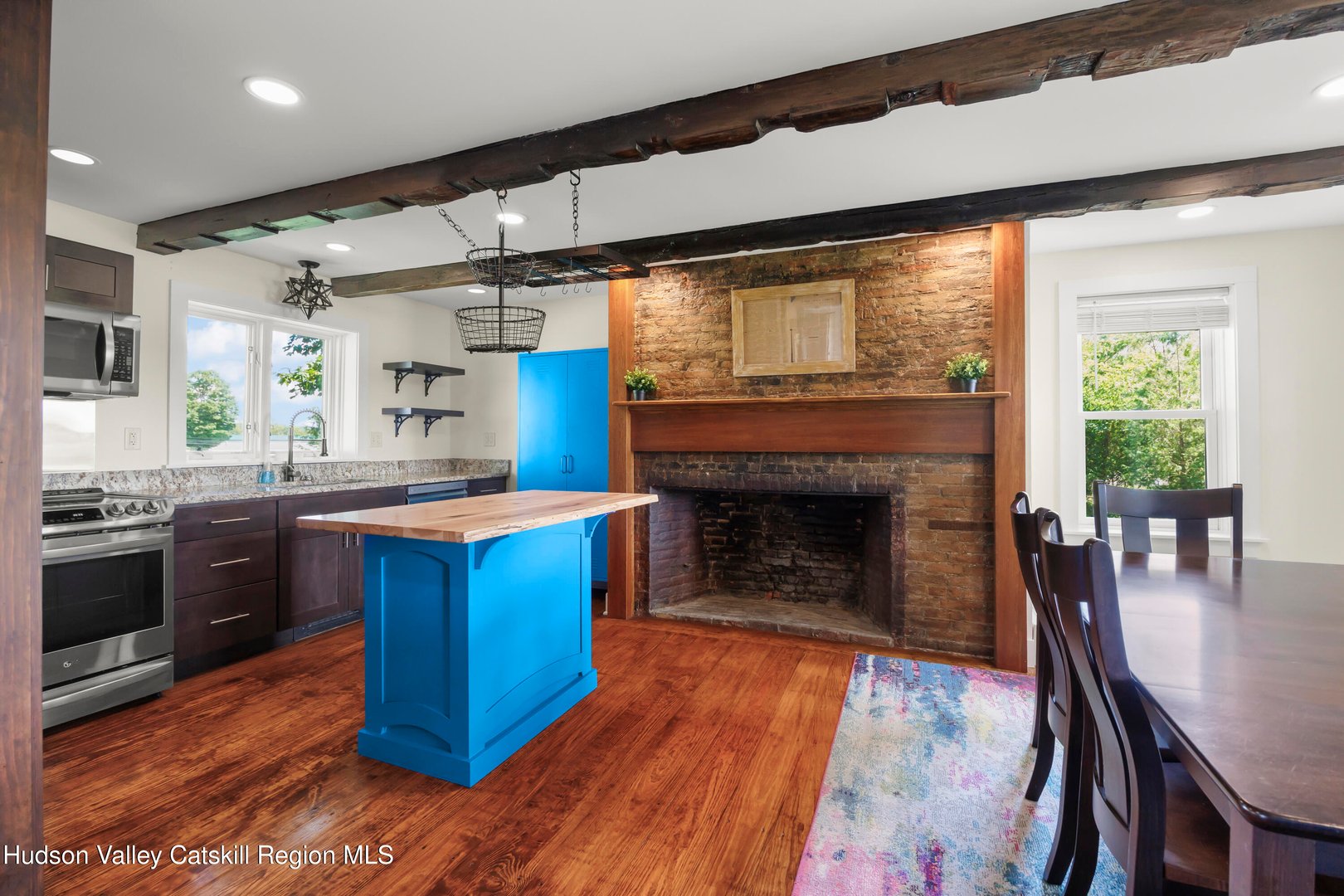 4 Lower Post Road Photo 10