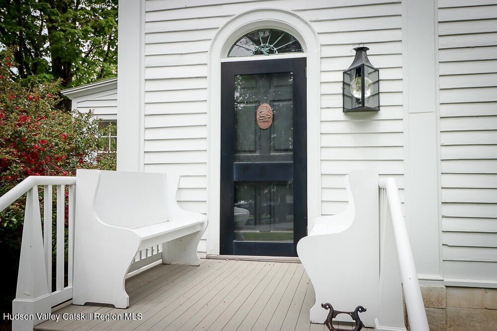 13 Elm Street Photo 14