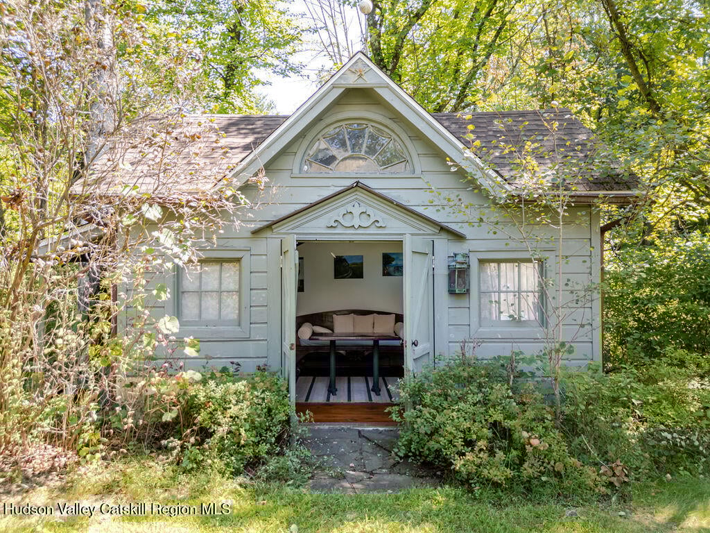 455 Post Hill Roads Photo 41