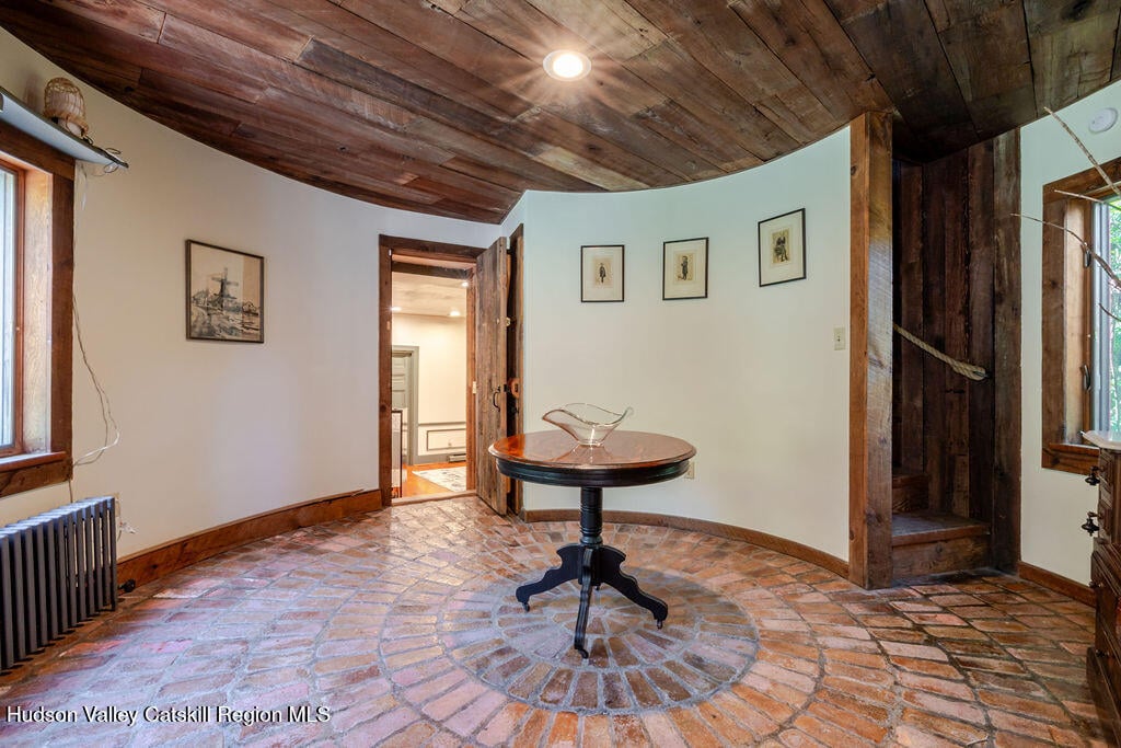 455 Post Hill Roads Photo 34