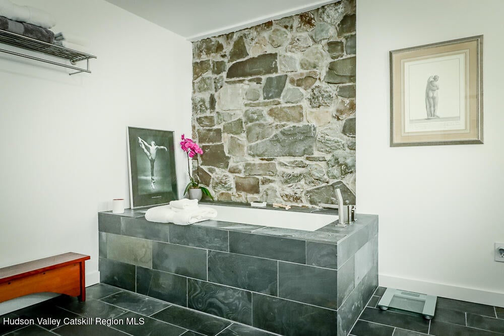 996 Dugway Road Photo 43