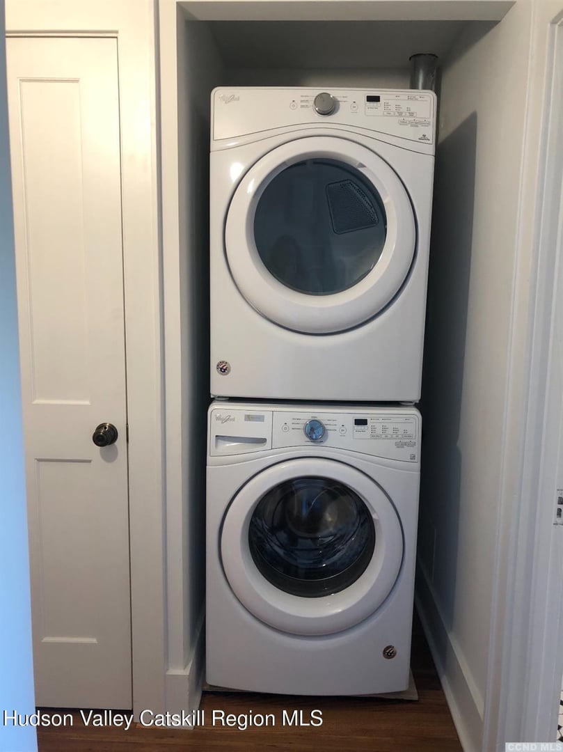 420 Warren Street Photo 25