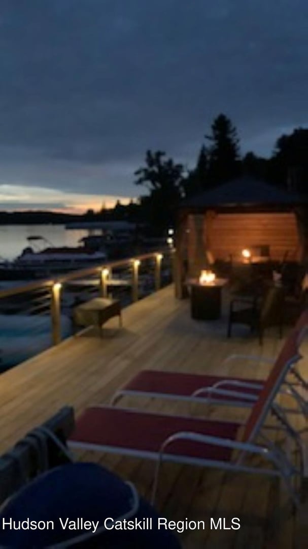 407 Lakeview Road Photo 14