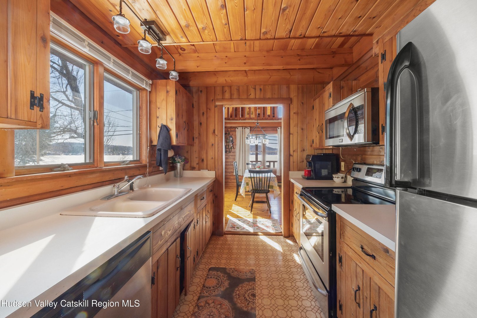 407 Lakeview Road Photo 23