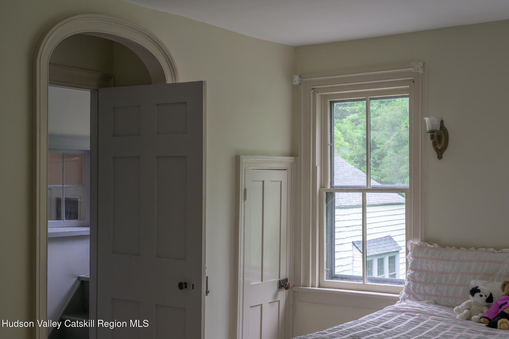 24 Albany Avenue Photo 47
