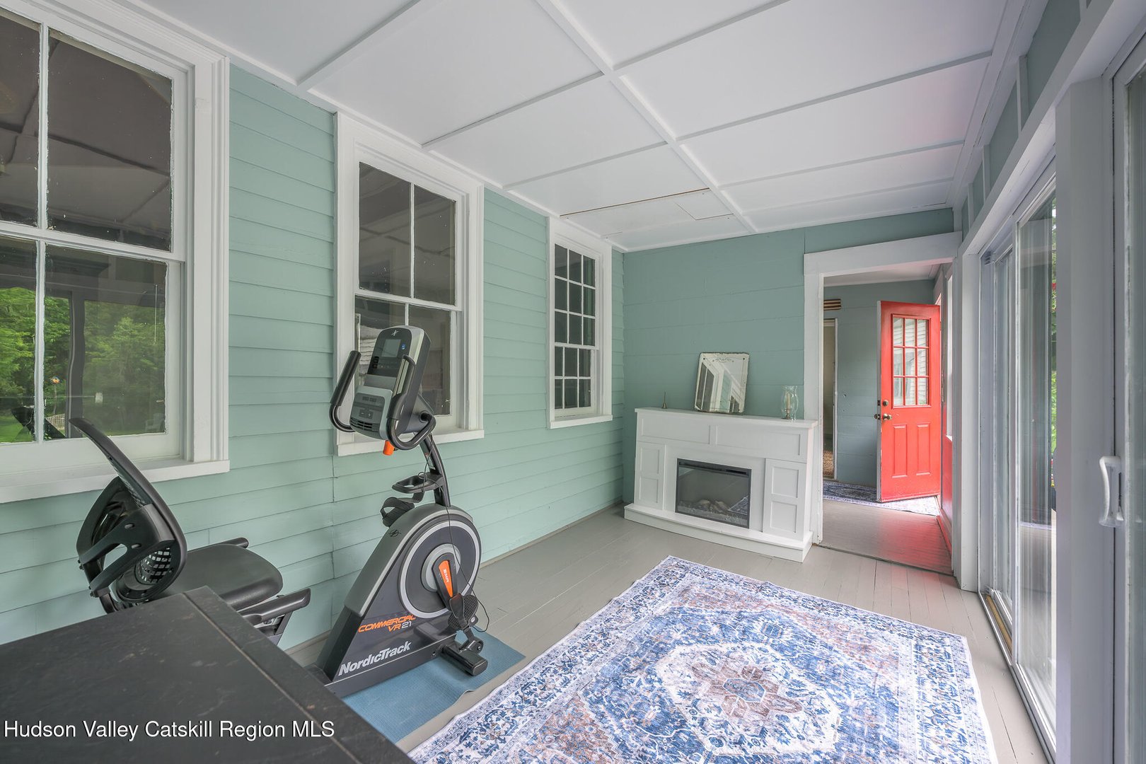 24 Albany Avenue Photo 68