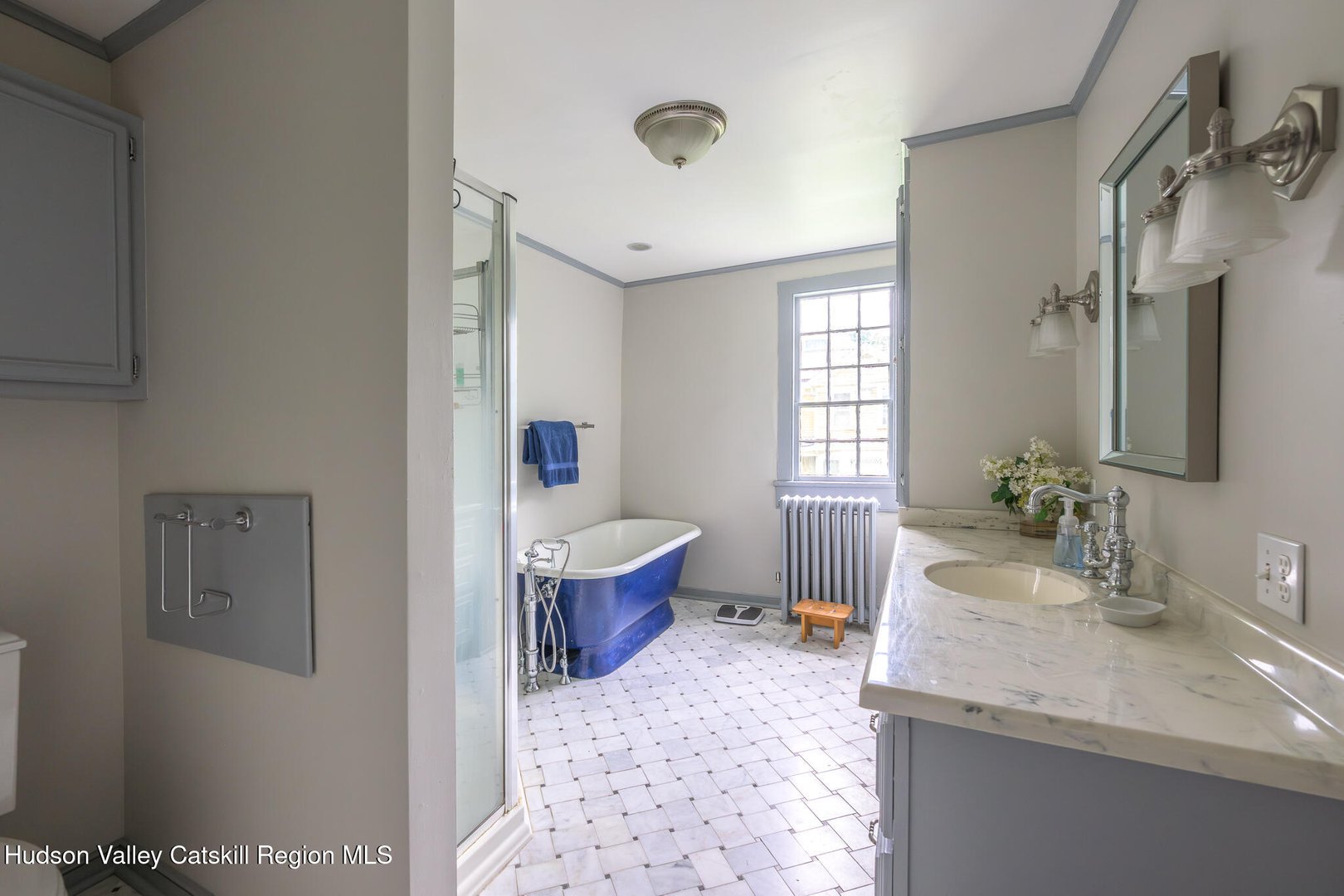 24 Albany Avenue Photo 21