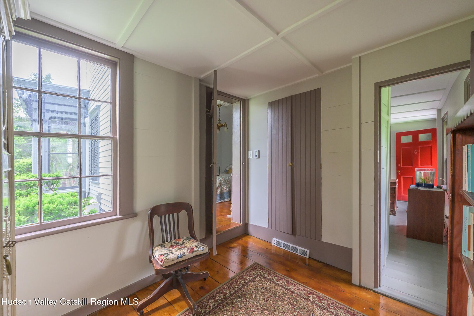 24 Albany Avenue Photo 42