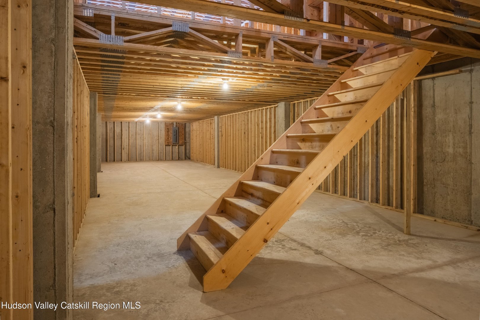 6 Broad Street Photo 6